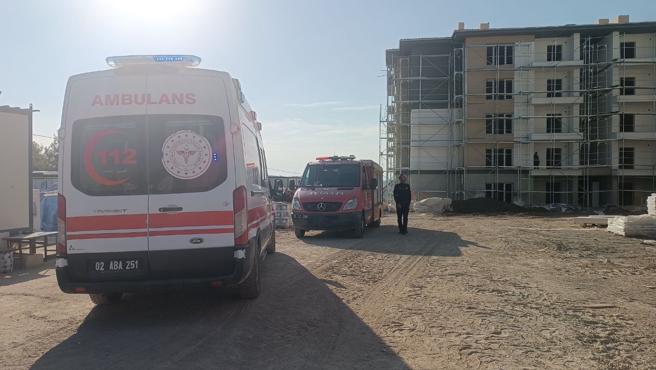 Mesairkadaslaricaninakiyarkenaldirmadilar