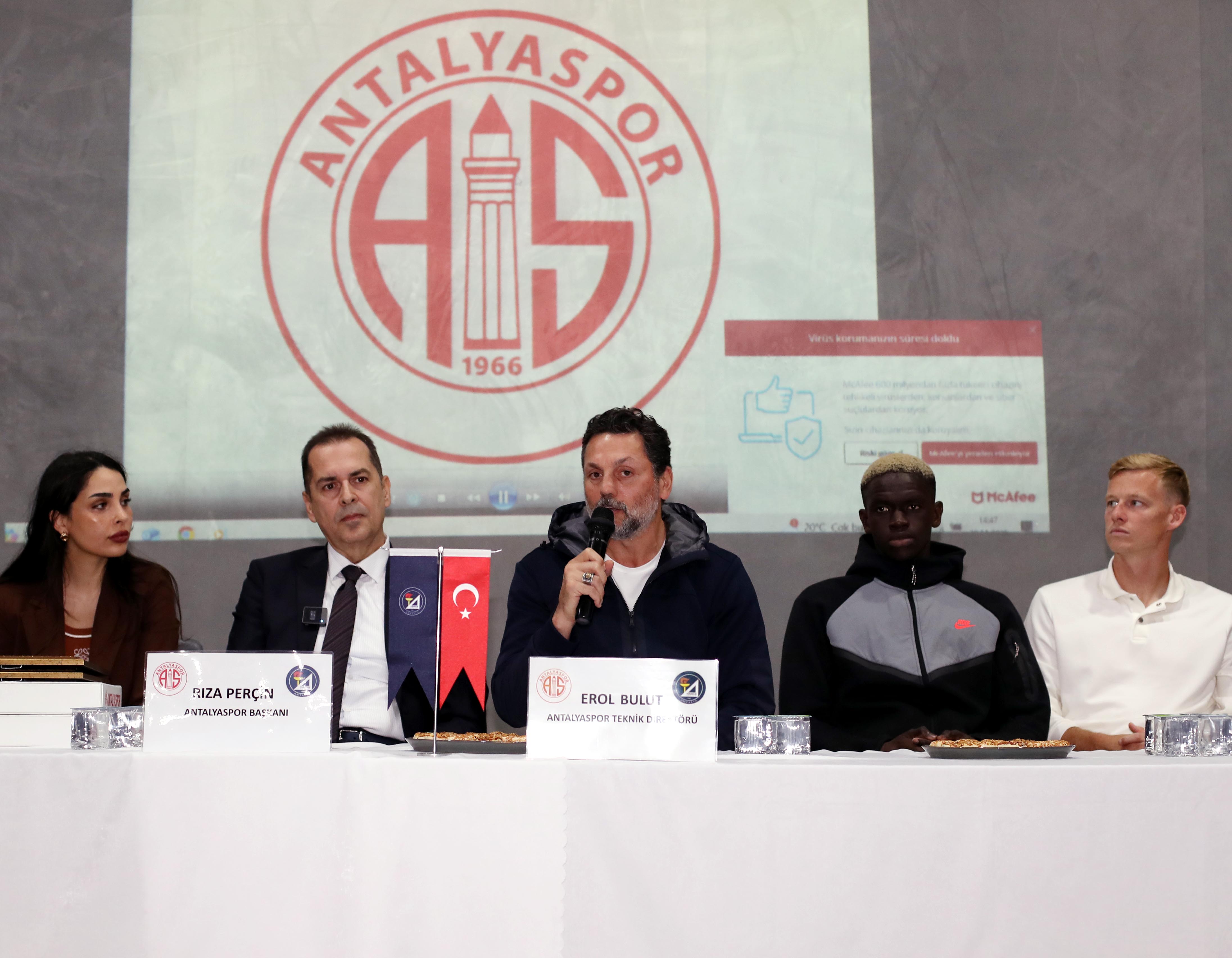 Okullardaantalyasporbaskanisecildi