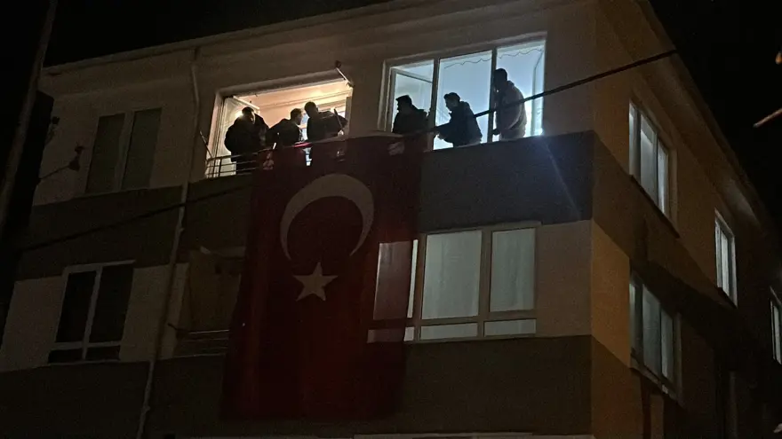 Turkbayraklariyladonatildi