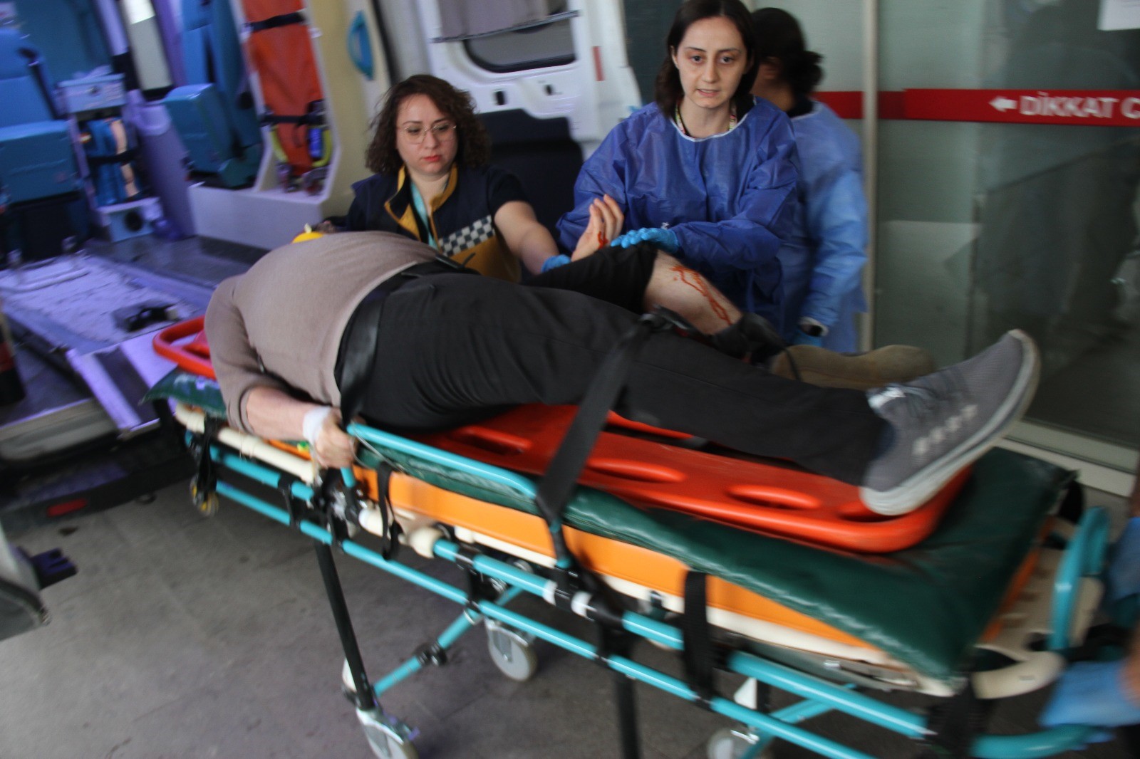 Ustaoyuncularatascikardi