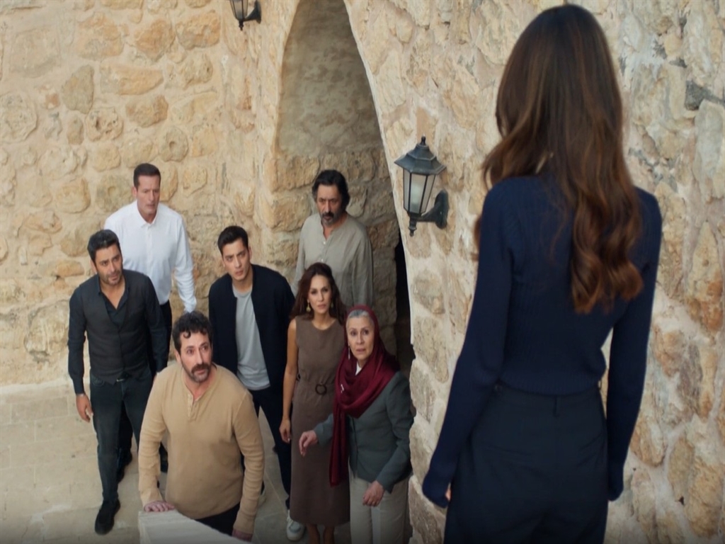 Uzaksehirdizisindeheyecandorukta