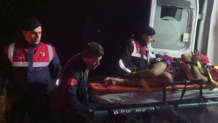 Yuruyusyapmakisteyenturristlerucurumdandondu Kopya