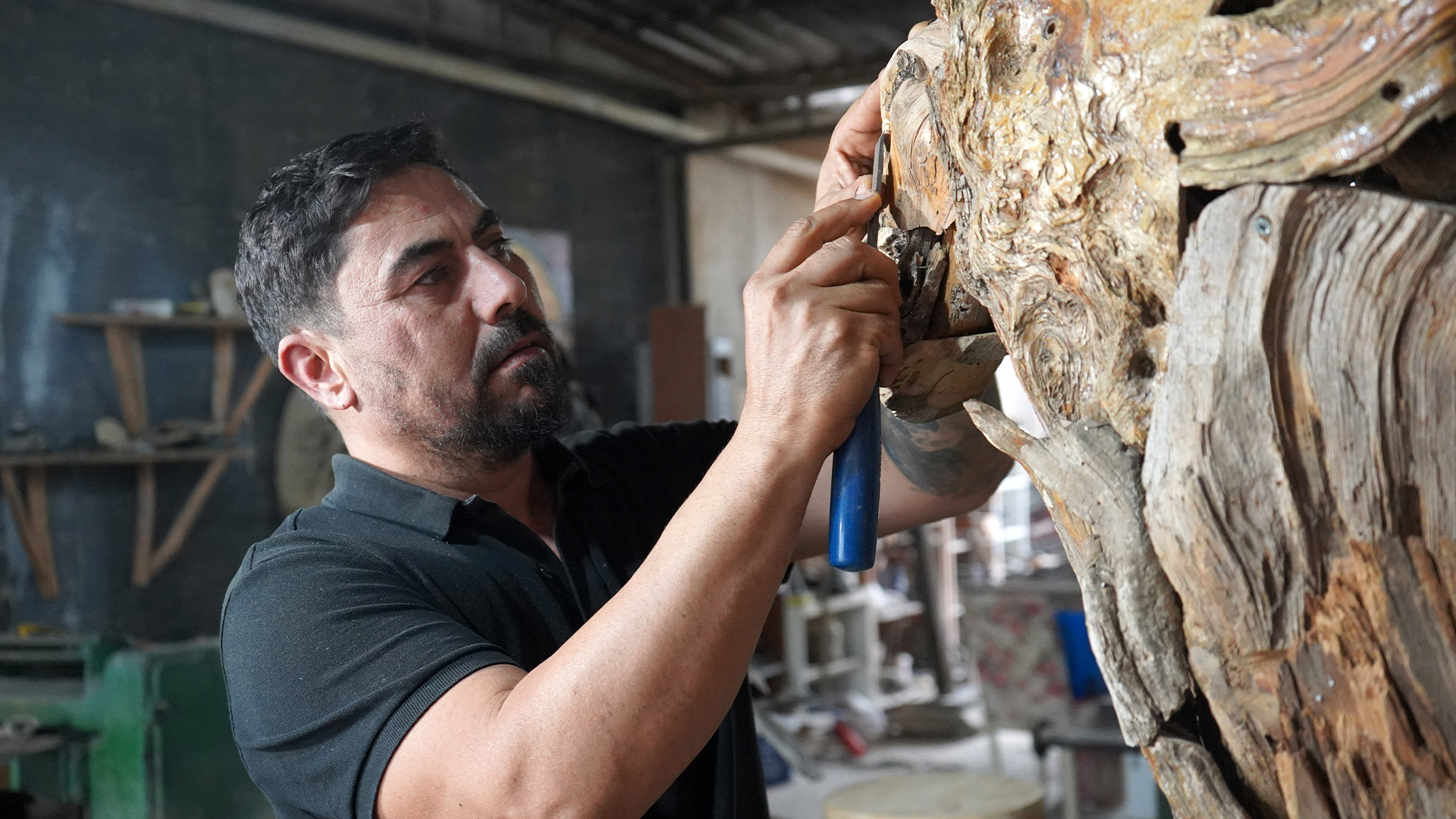 Zeusunhikayesindenetkilendiheykeliniyapti