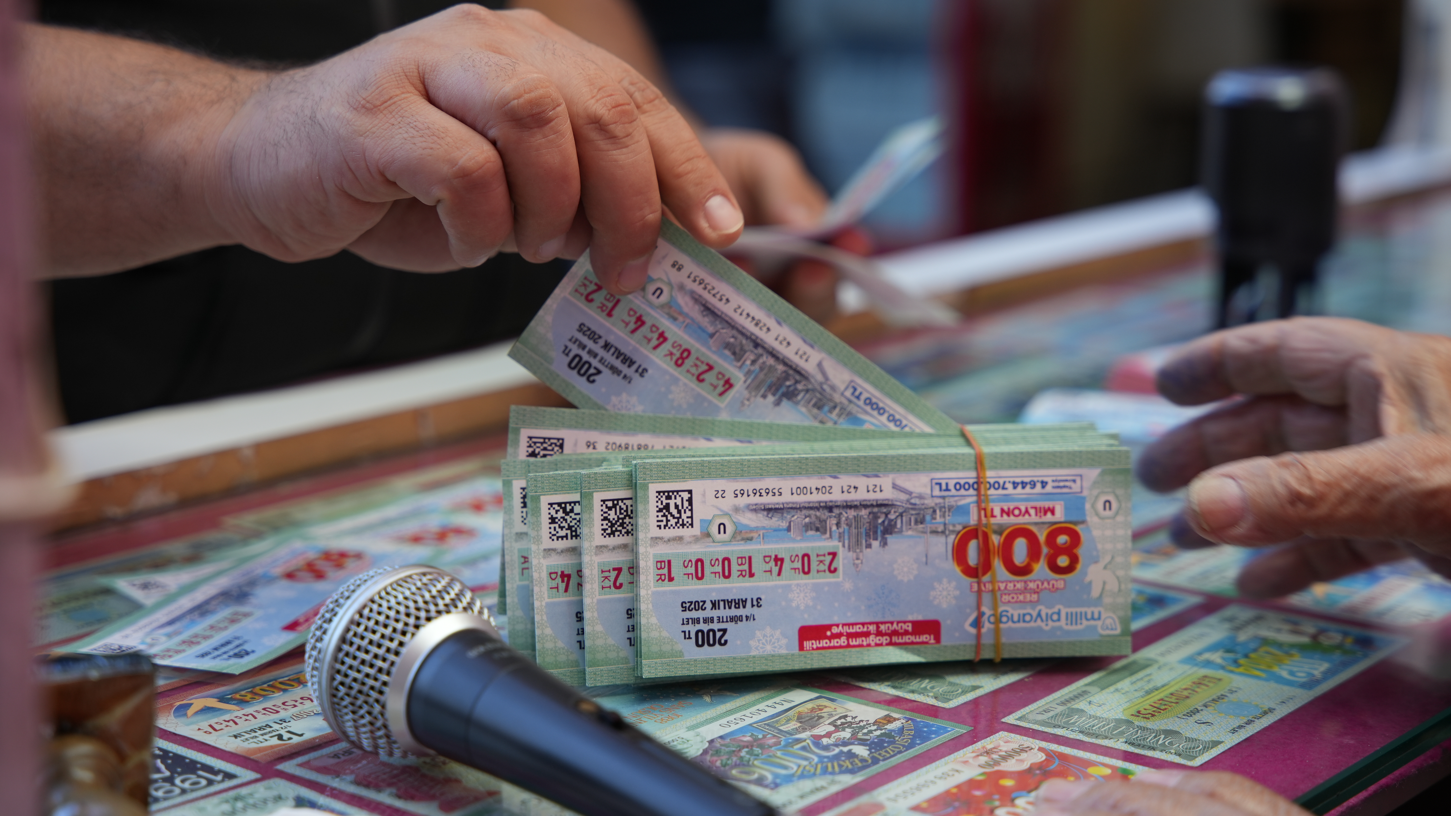 800Milyonlirasahibinibekliyor