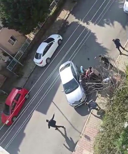 Adamolsaydinsozunesinirlendi