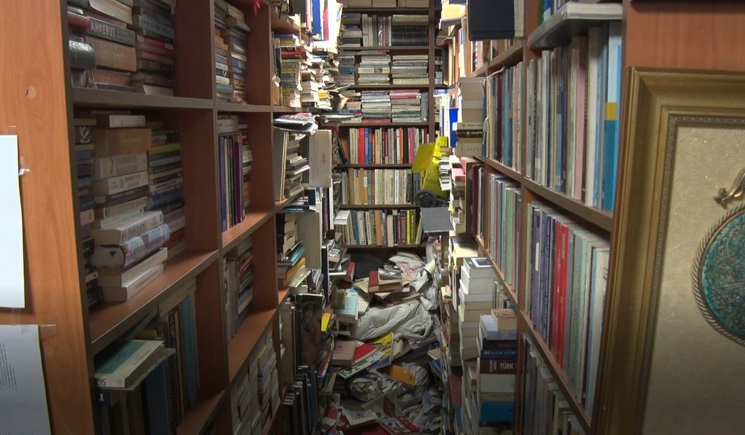 Ankaradakitapokumakcahilliktirdedimilyonlarcaizlendigercekbambaskacikti