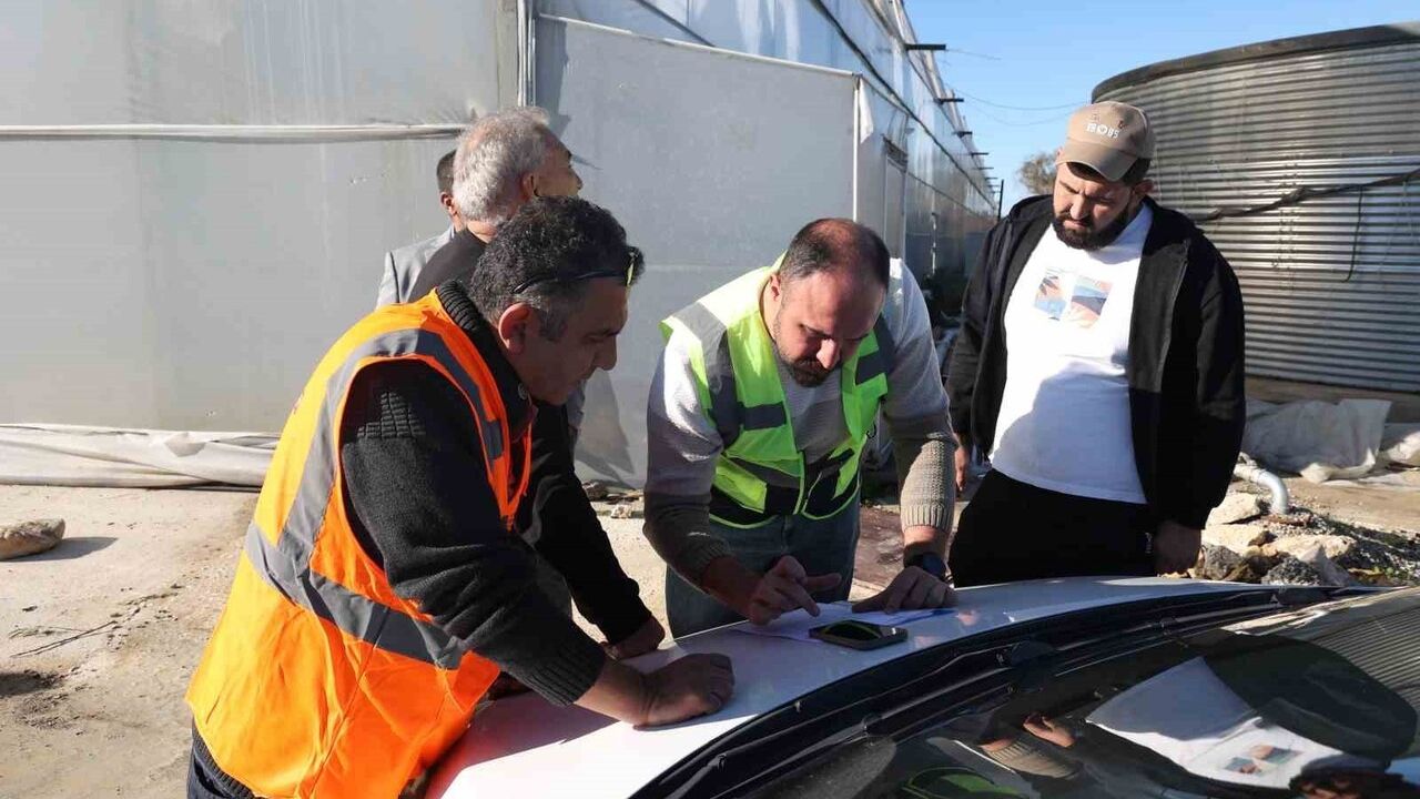 Antalyadahortummagdurlarininzararlaritespitedildibelediyedendesteksozu