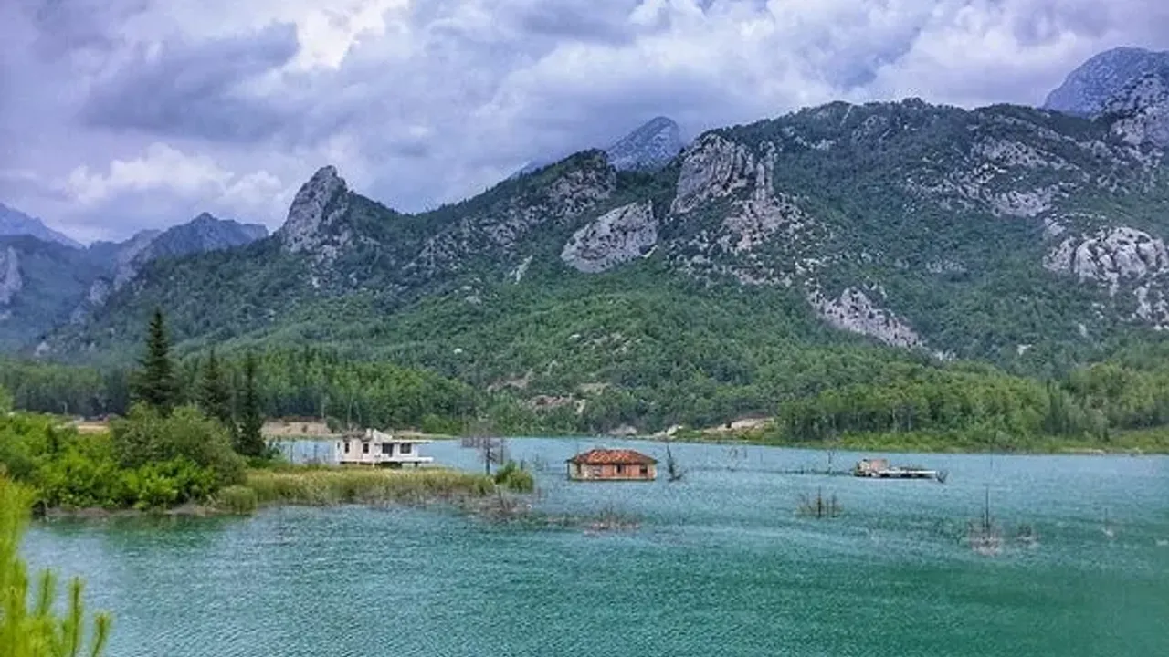 Antalyadazamanyolculugusergide