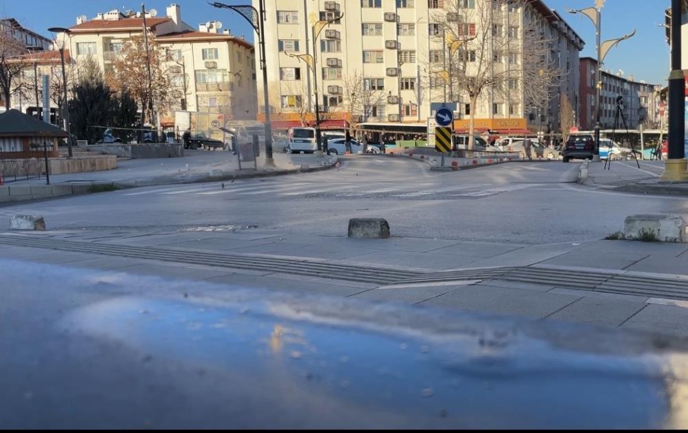 Ayakkabikutusundabombaalarmi