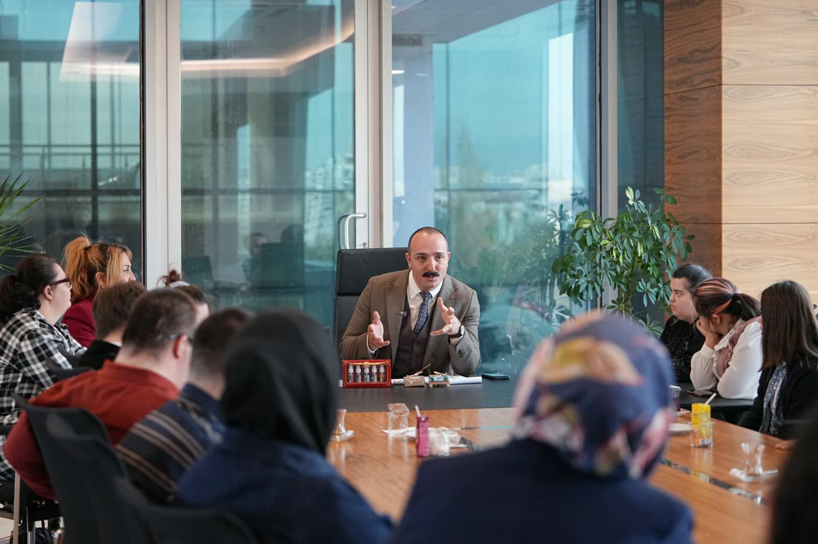 Baskankotandanozelgereksinimlibireyleredestek