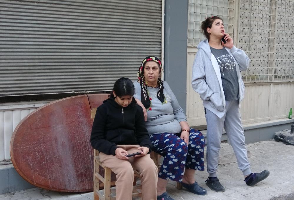 Binayikimindafaciadandonuldu