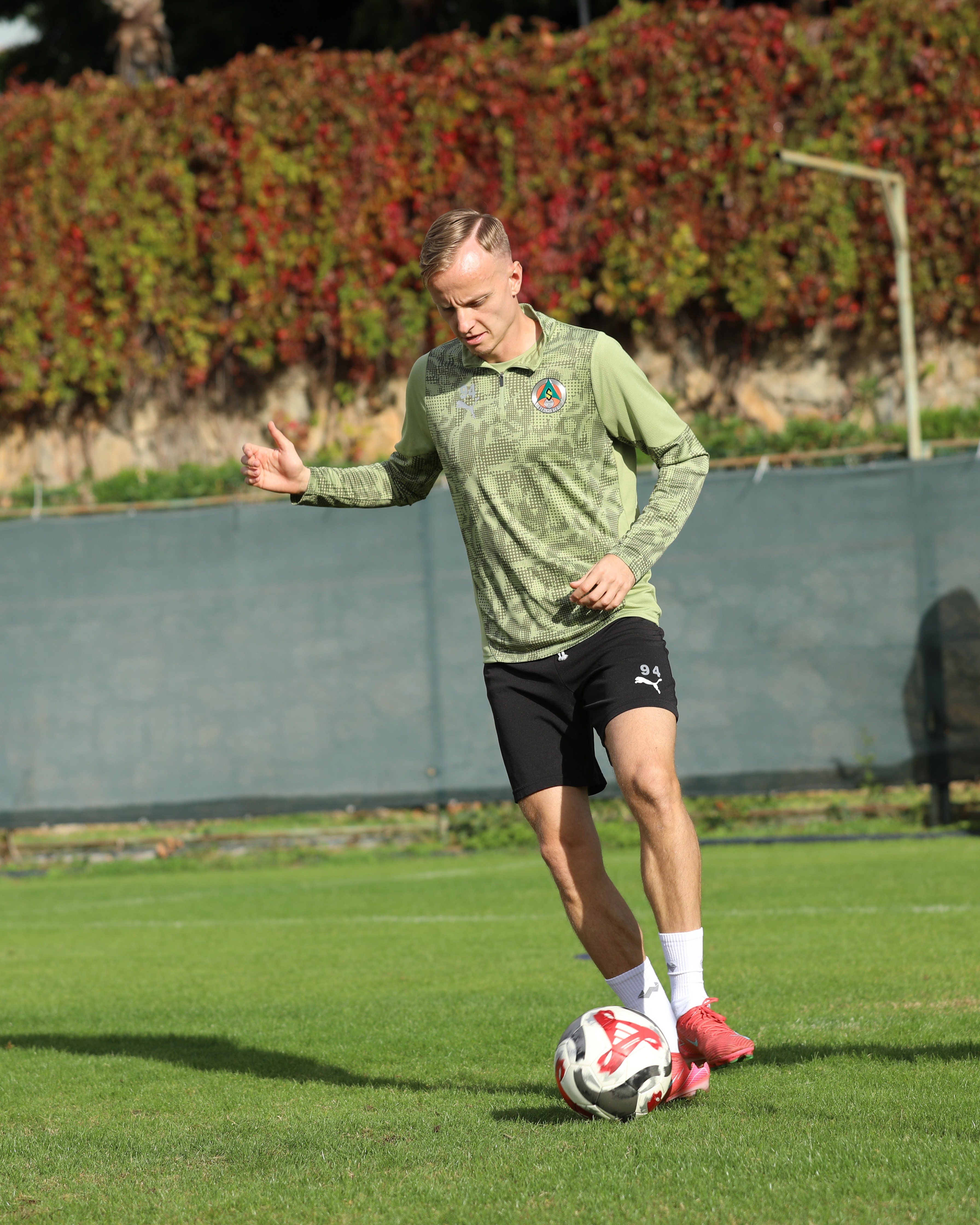 Corendonalanyasporsonprovasinitamamladi