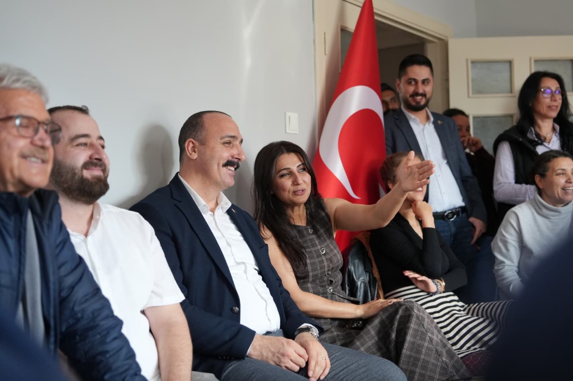 Dikkatcekenmesajlarverildi