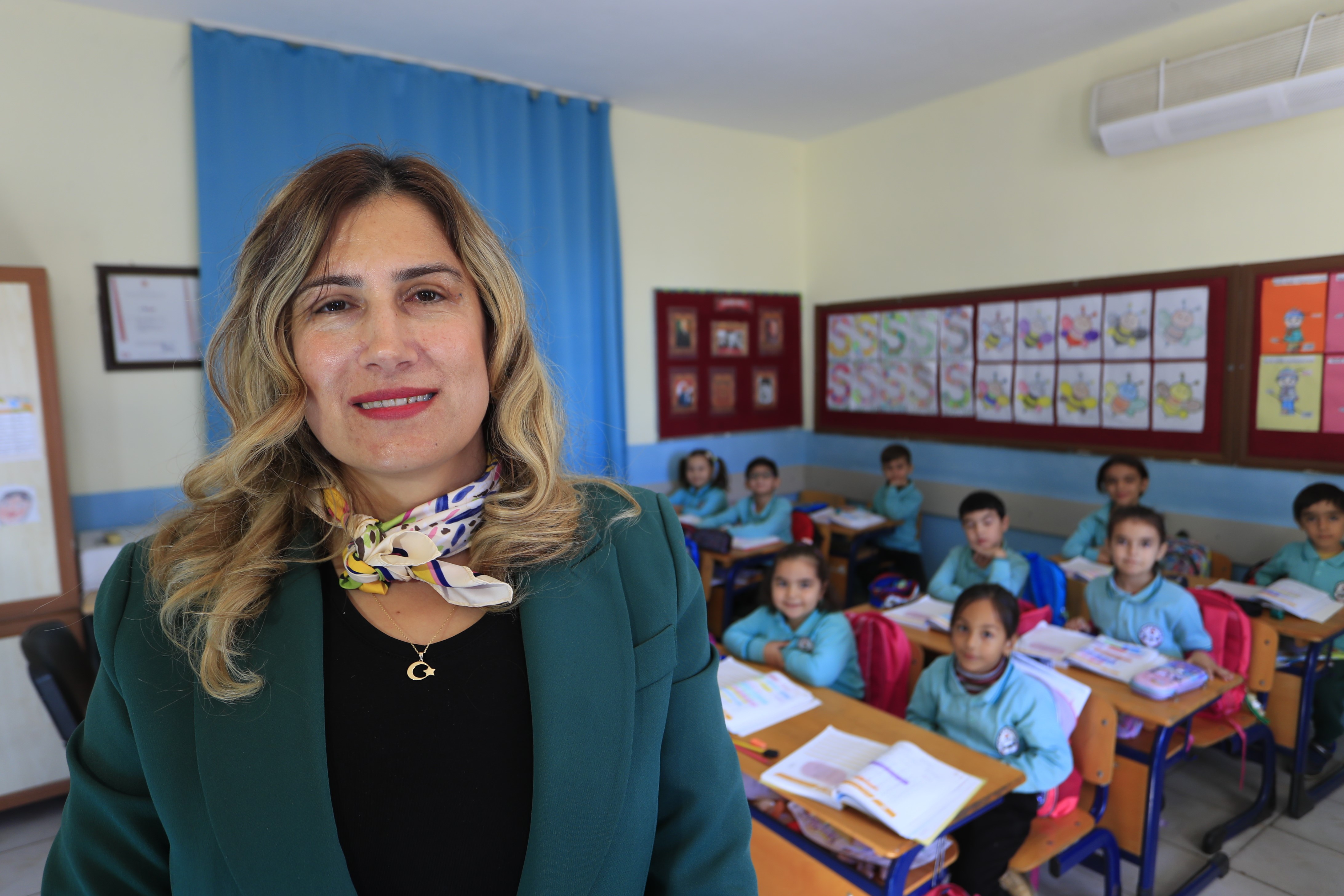 Dunyanineniyiogretmenleriarasinagirdi