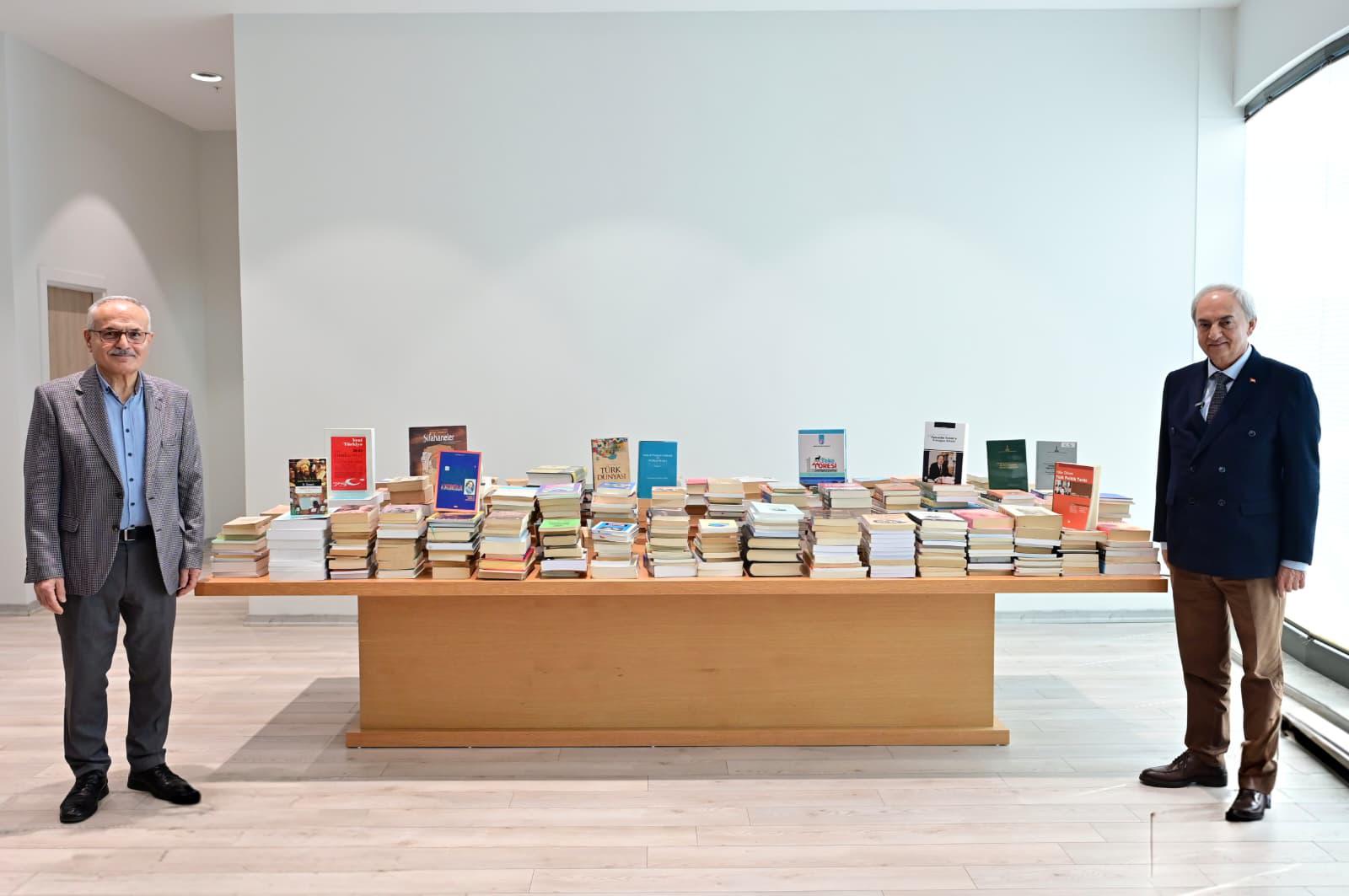 Egitimciden2Binkitapbagısı