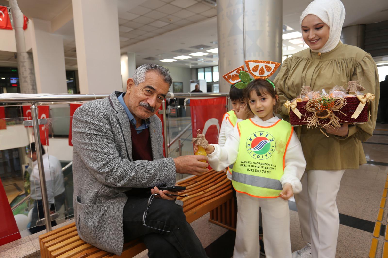 Etkinlikyuzleriguldurdu