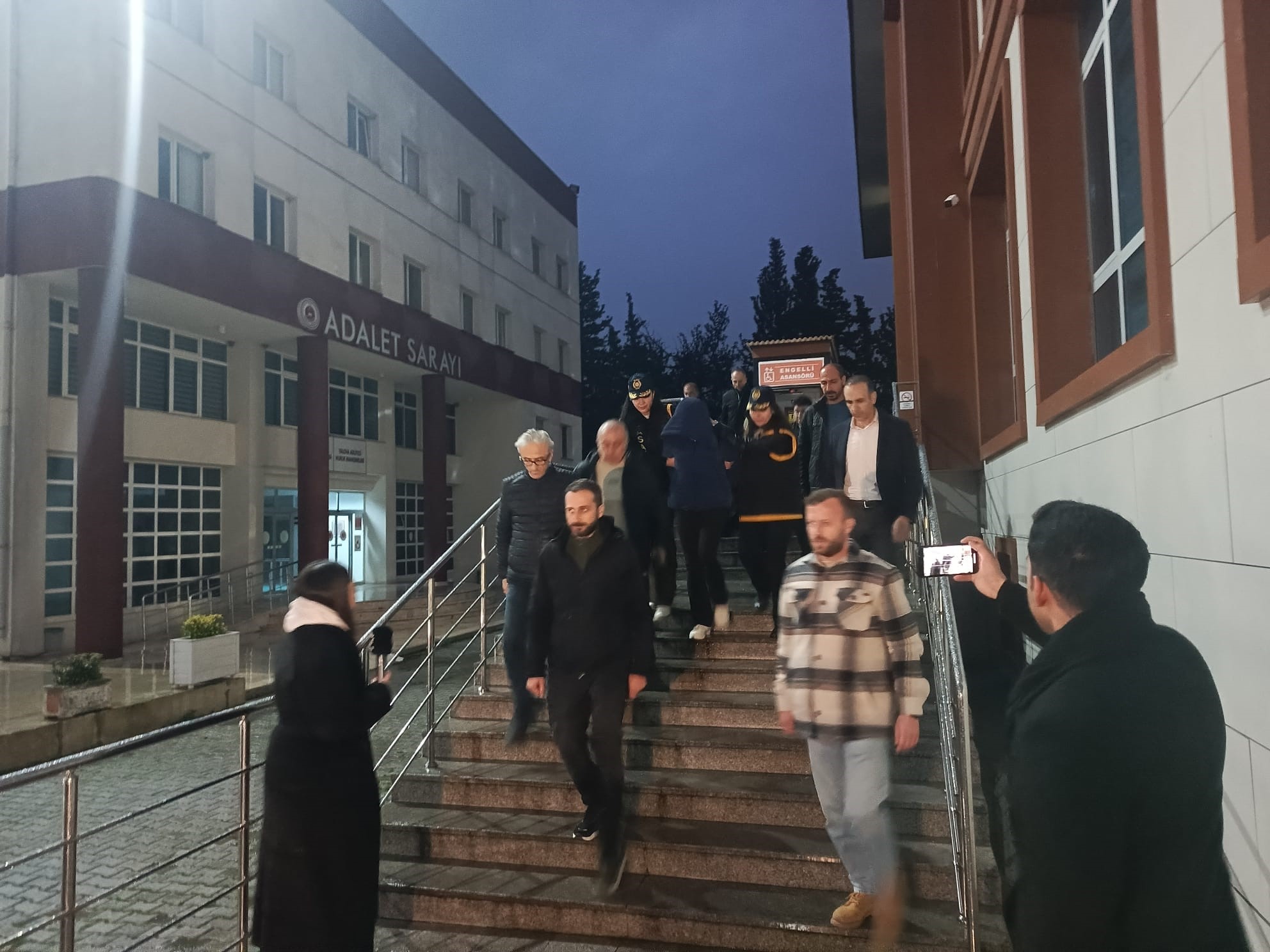 Gullununkizitutuklandi