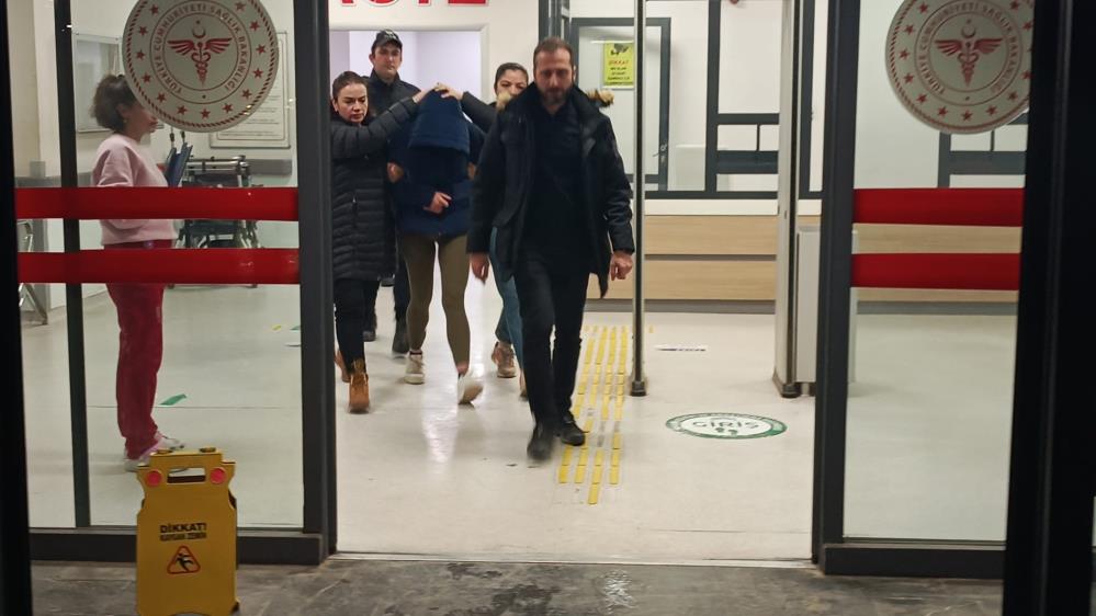 Gullununkızıvearkadasıgozaltınaalındı