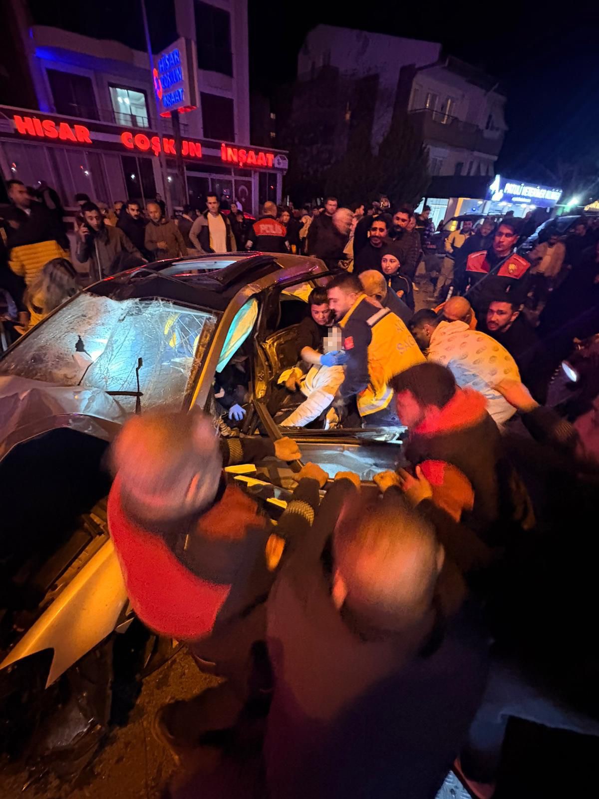 Izmirdefecikazadabiriaractasikistidigerimetrelercesavrularakyasaminiyitirdi-2