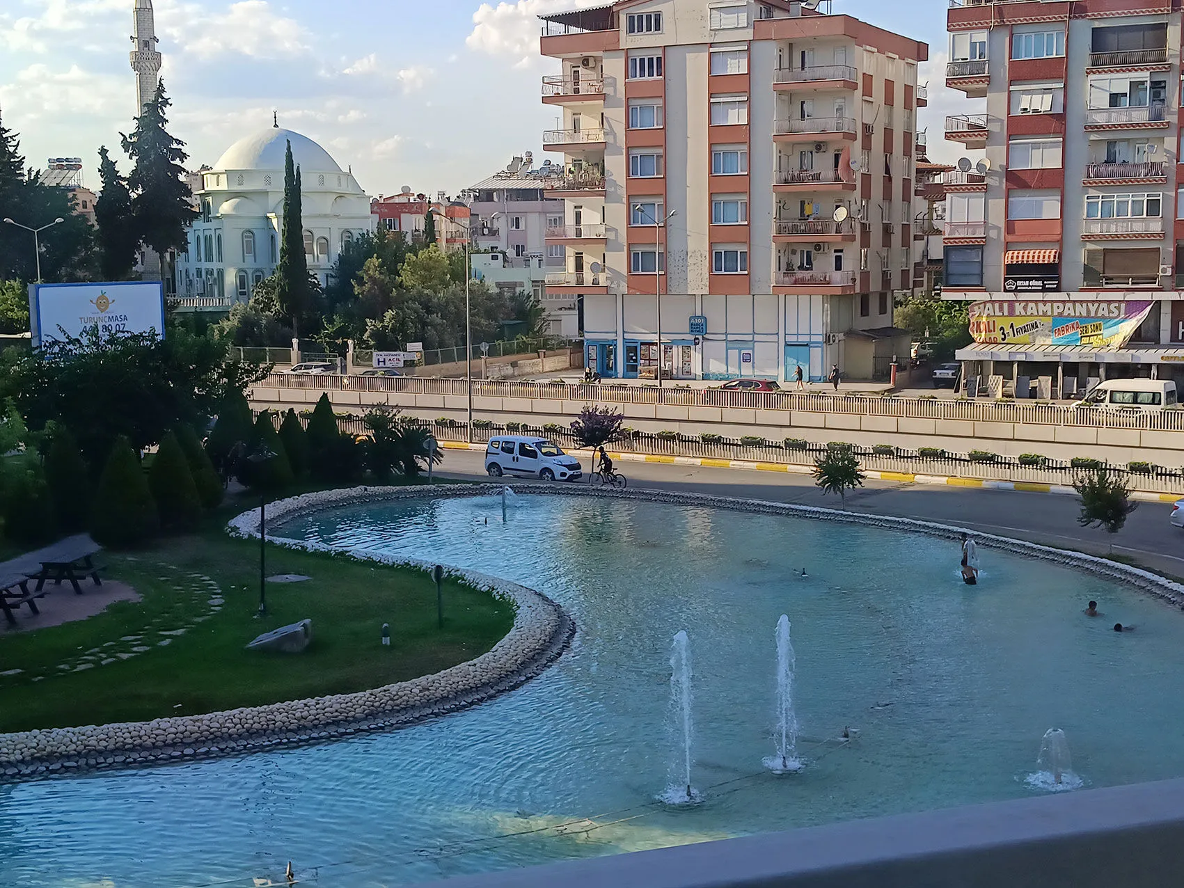 Konyaaltindayeniduzenhavuzlarkalkiyor