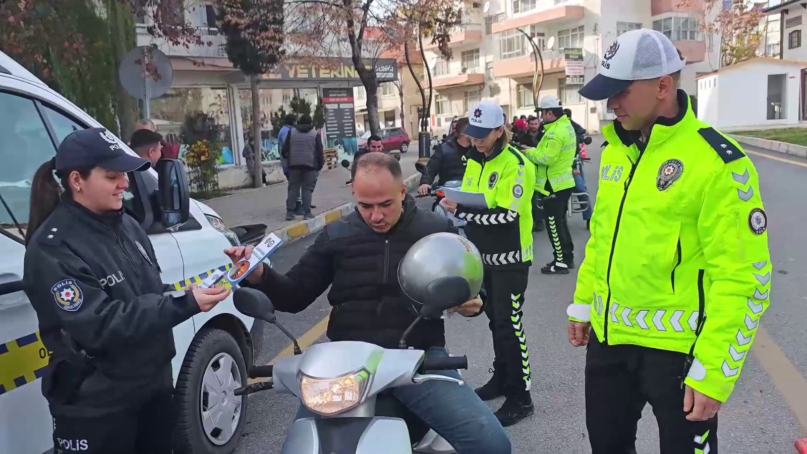 Korkutelindeemniyetekiplerikaskdagitti