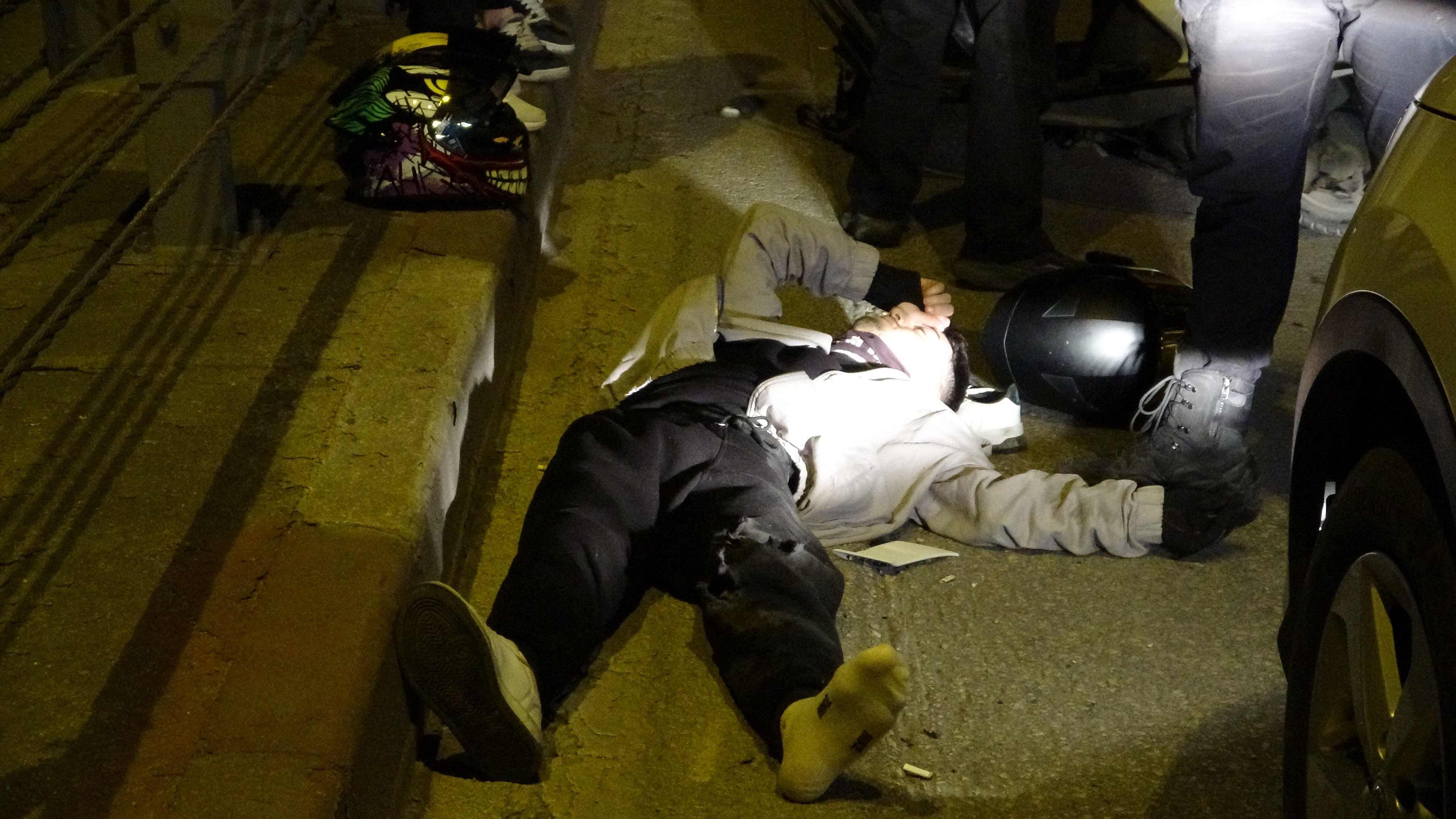 Motosikletliyolasavruldu