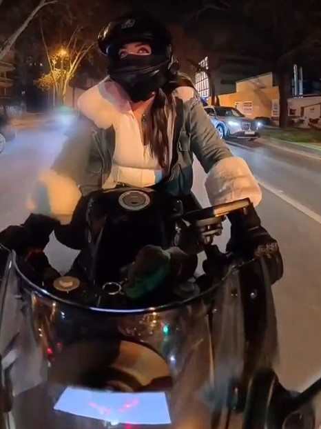 Motosiklettekikadinitacizettiler