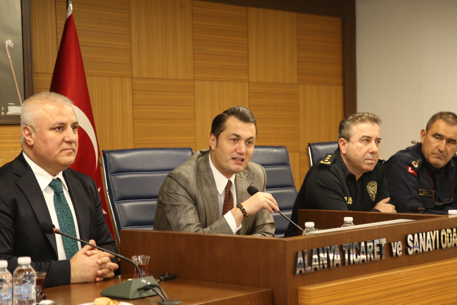 Onemlikonularkonusuldu-2