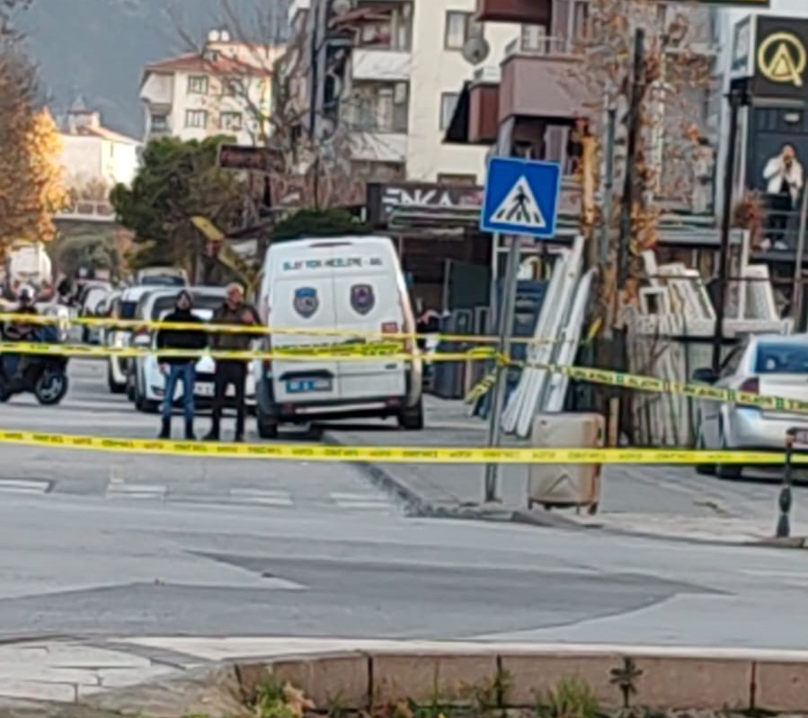 Suphelivalizpatlatildiicindenkiyafetcikti