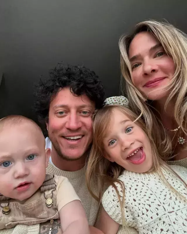 Unluciftyurtdisinatasindi