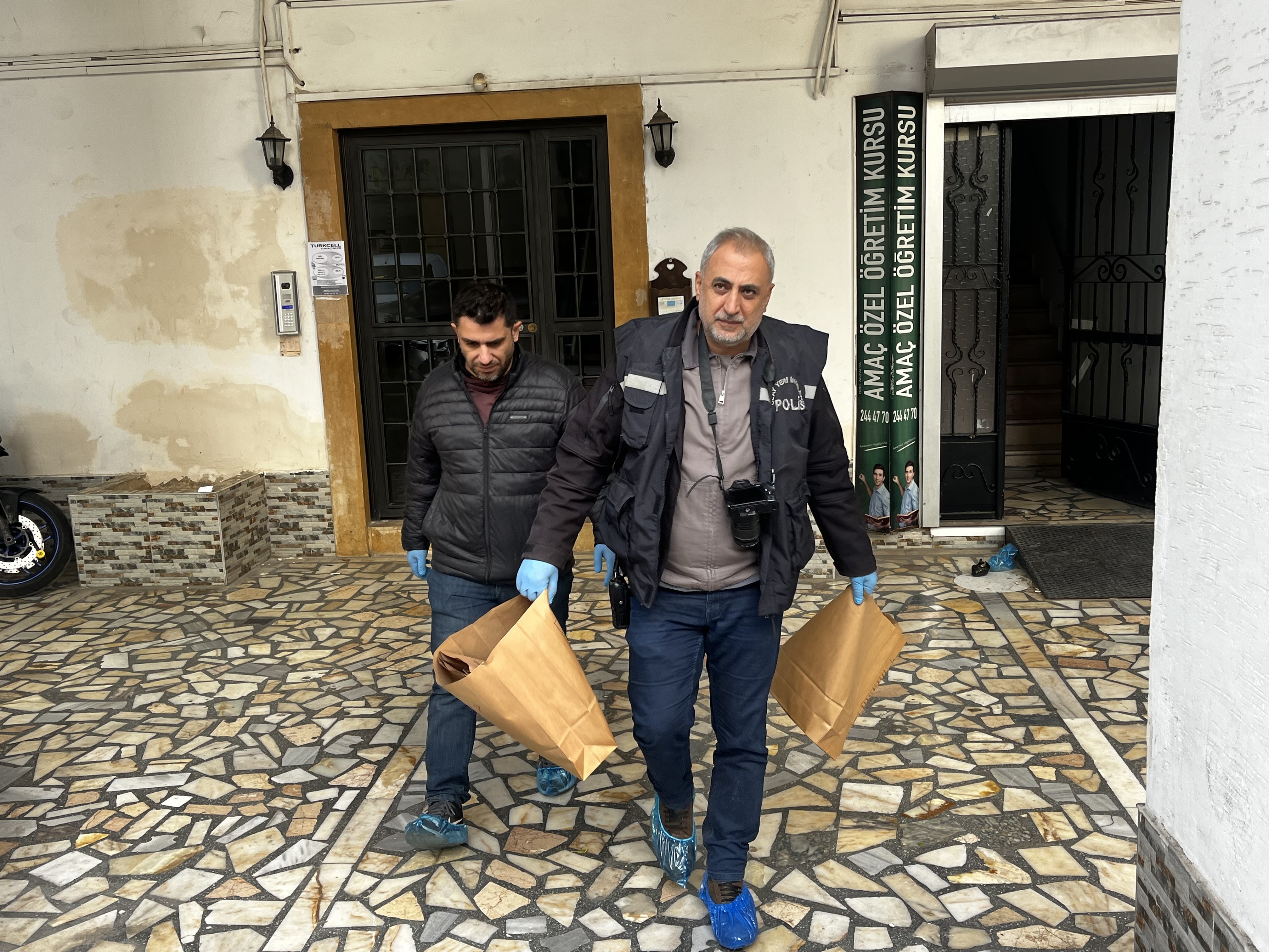 Yaslikadinevindeolubulundu