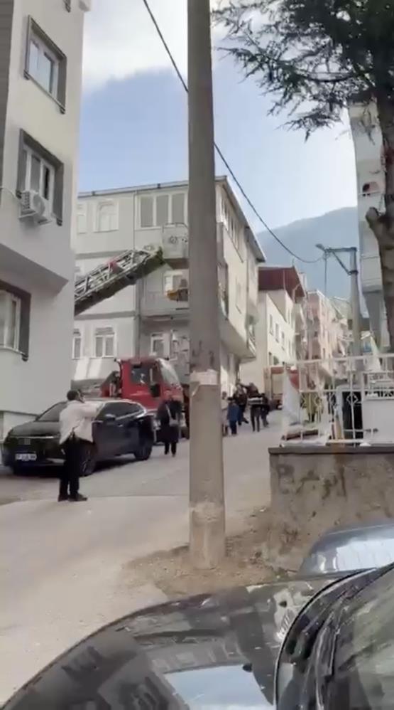 cezaevindenizinlisahıskardesinitehditetti