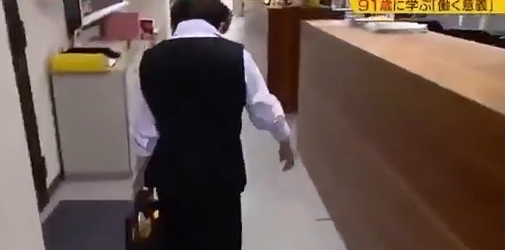 Adinirekorlarkitabinayazdirdi