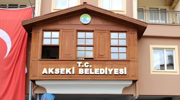 Aksekibelediyesindeborctartısması