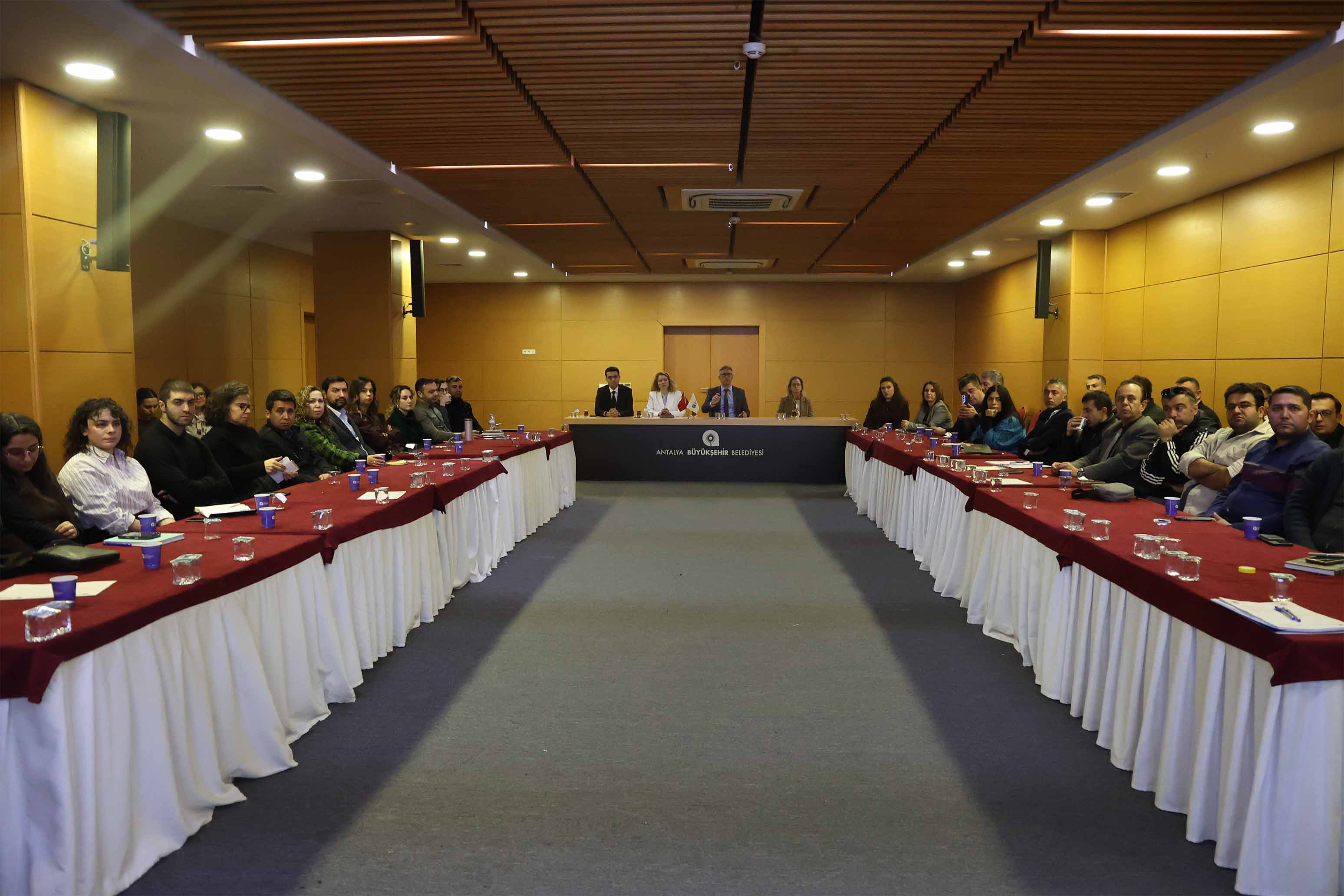 Antalyabuyuksehirdegurultukirliligiprojesitamamlandı