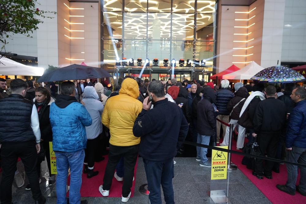 Antalyadaacılısuzunkuyruklaranedenoldu