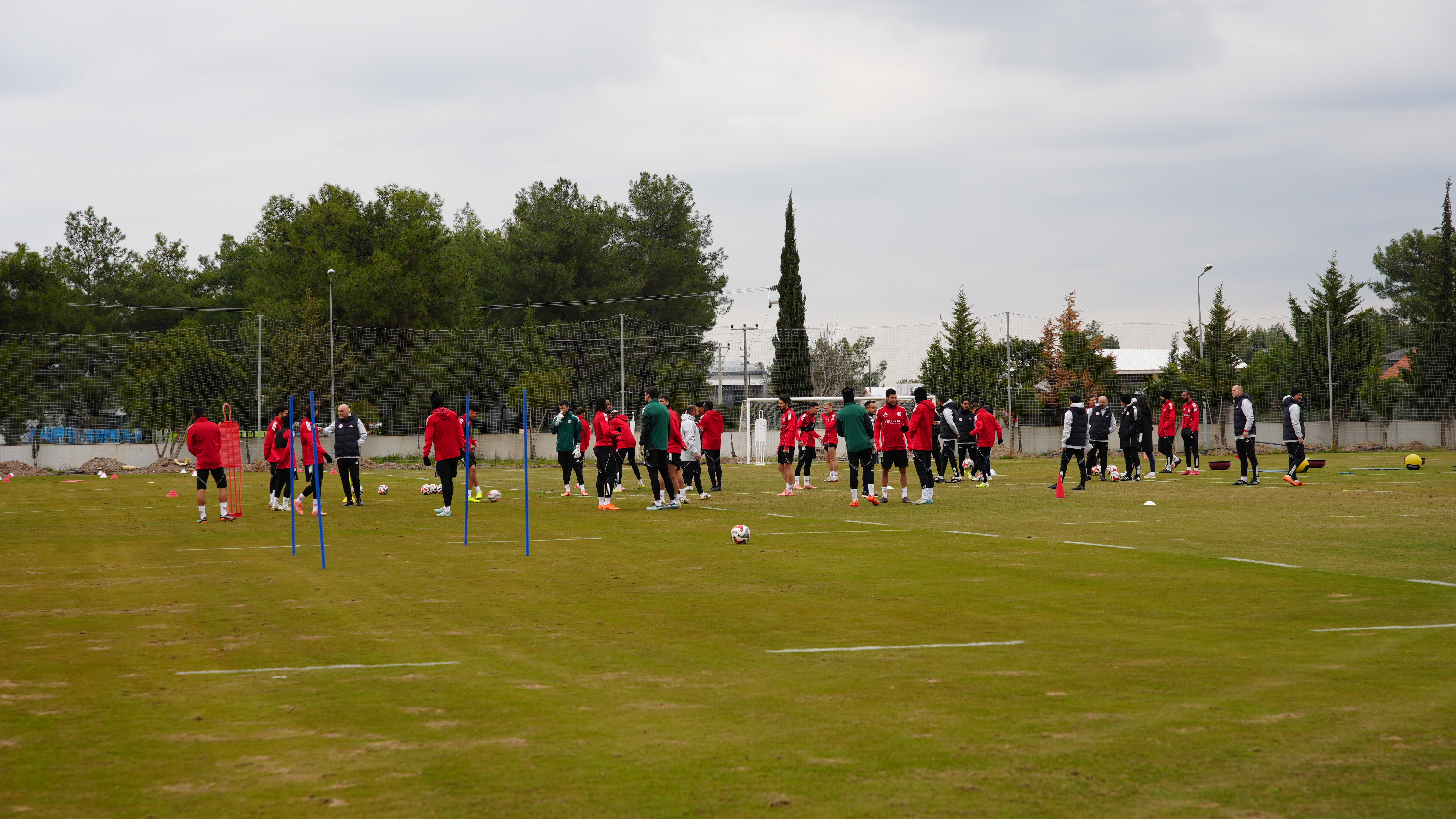 Antalyaspordasamiugurlueniyisiniortayacikaracagiz