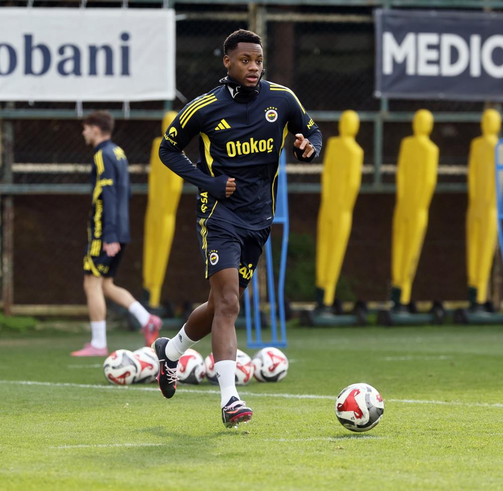 Anthonymusabafenerbahcedeilkantrenmanınacıktı