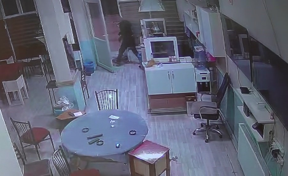 Biriktirdigiparalarhırsızlartarafındanboylecalındı