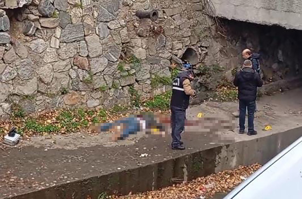 Bursadaderekenarindacansizbedenbulundu