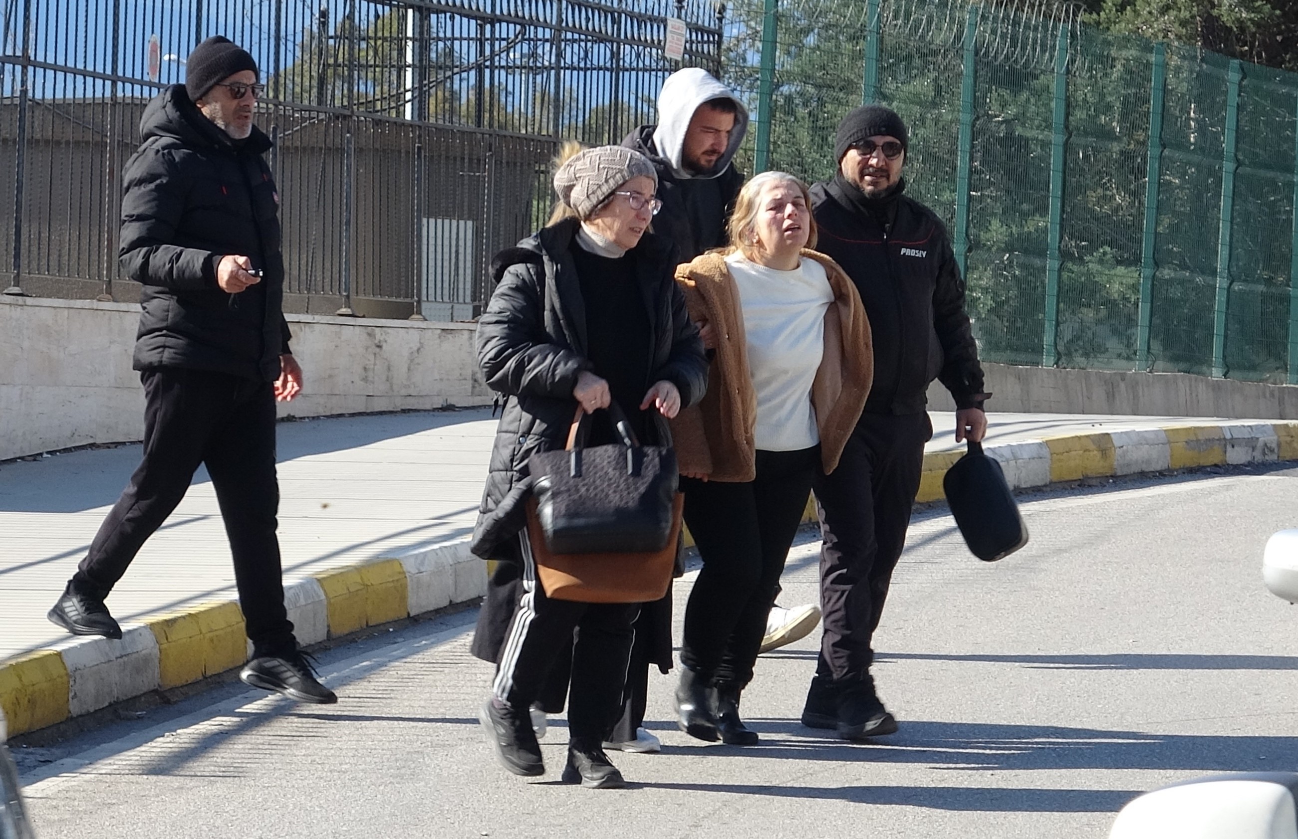 Cansizbedeniyoldabulundu