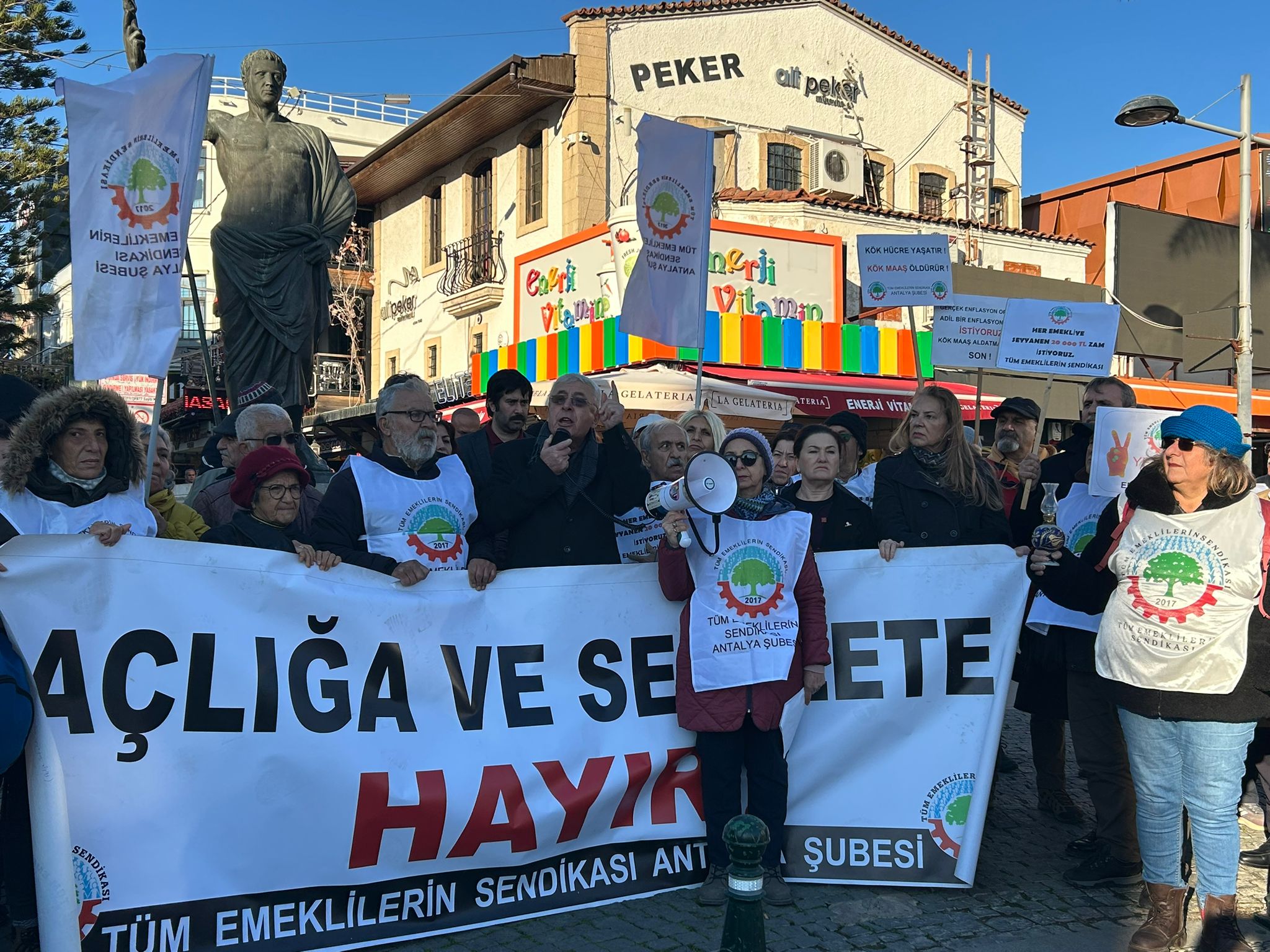 Emeklieyleminailkamaci