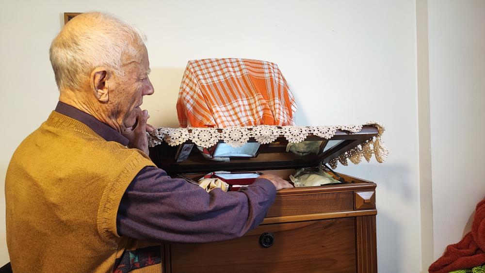 Esinikaybedengormeveduymaengelliadaminaltinicalindi