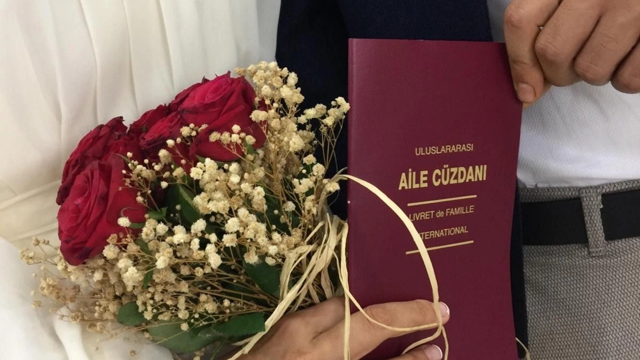 Evlenmekisteyenlere500Binliraceyizyardimigeliyor