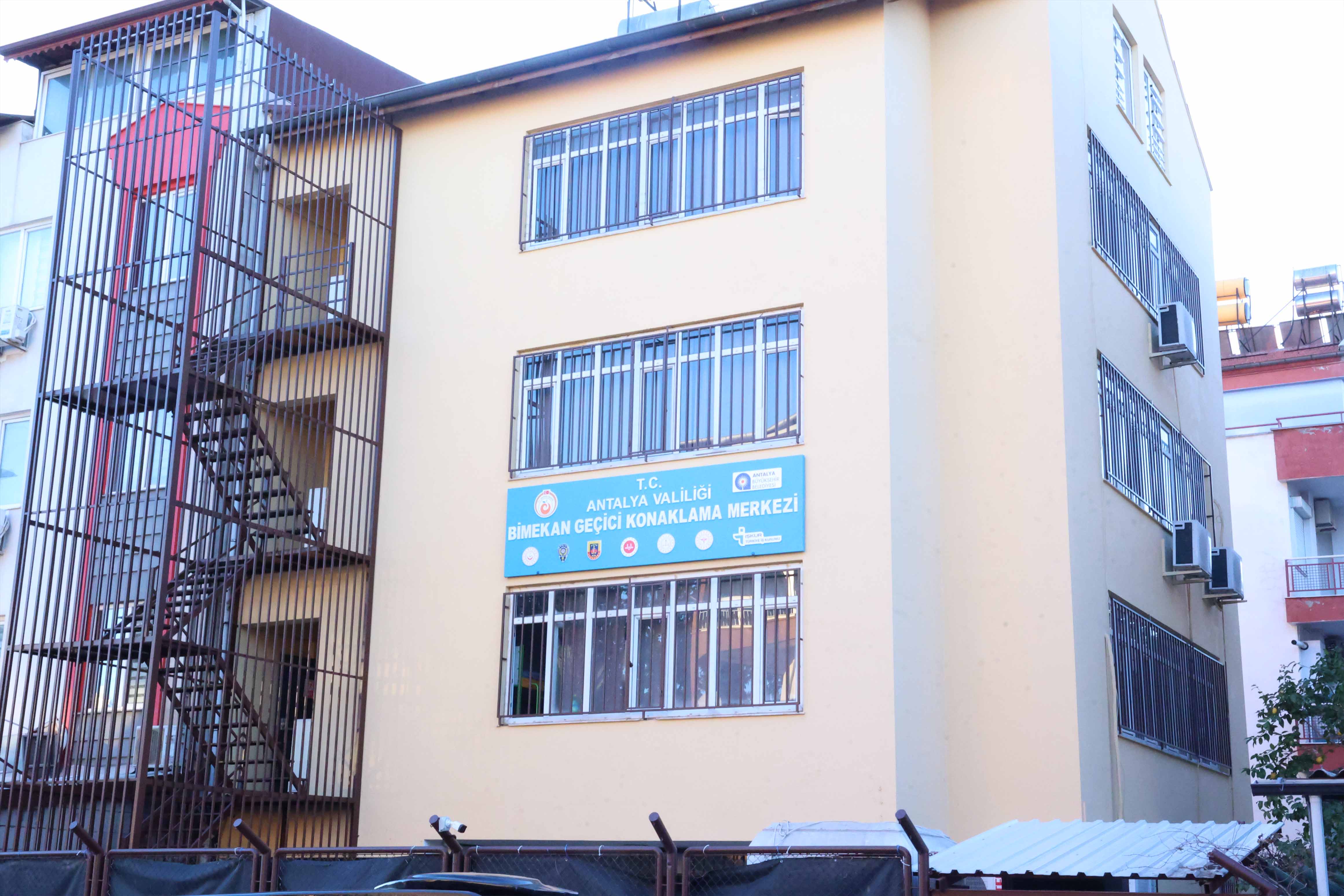 Evsizvatandaslarayuvaoluyor