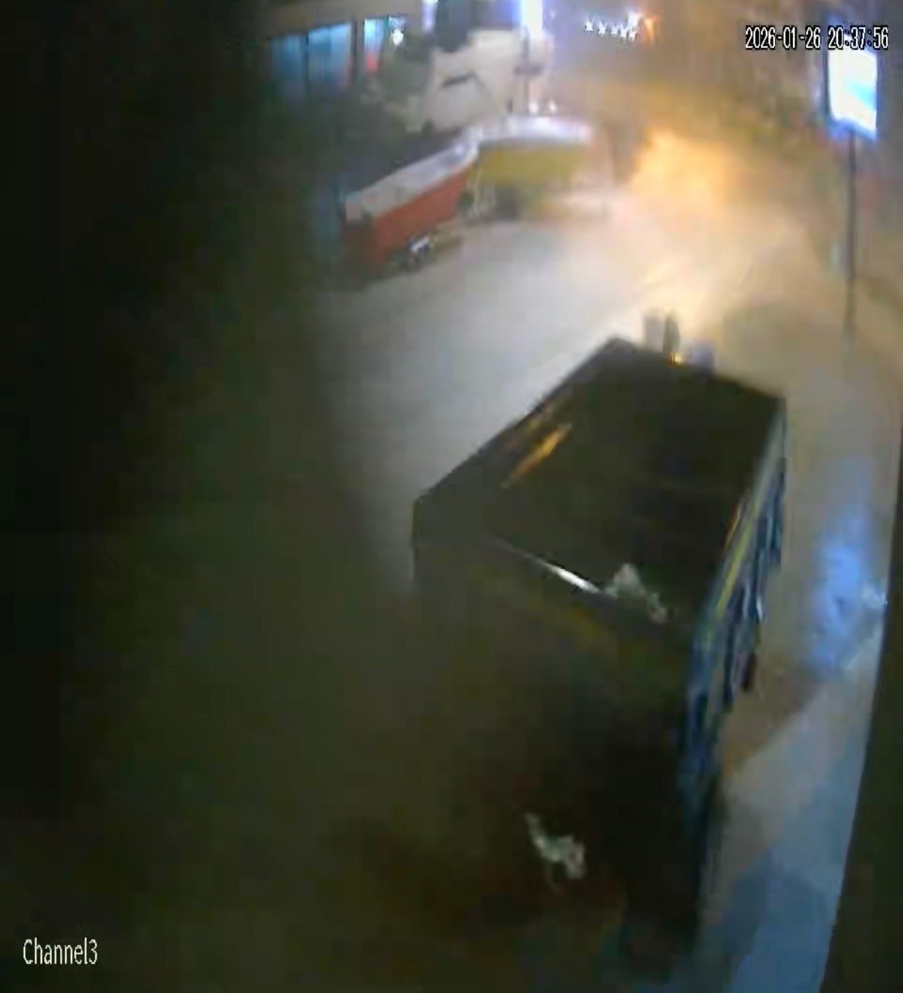 Finikedetraktorromorkuyerinddenoynadi