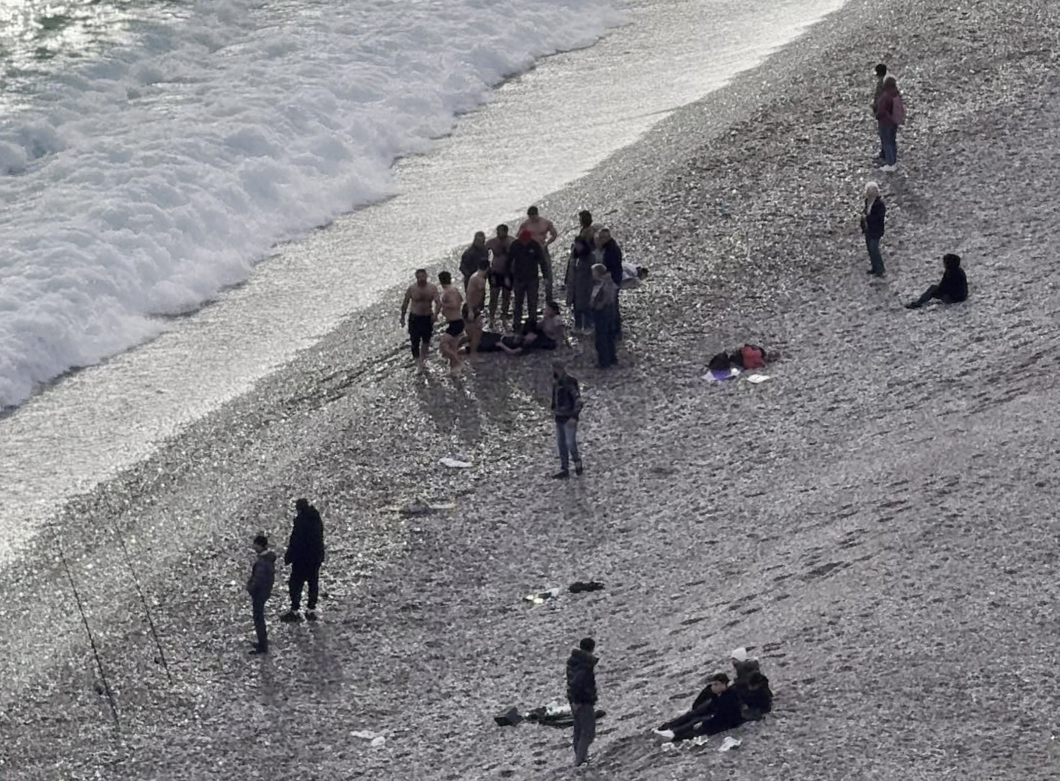 Firtinalihavadadenizegirdiler