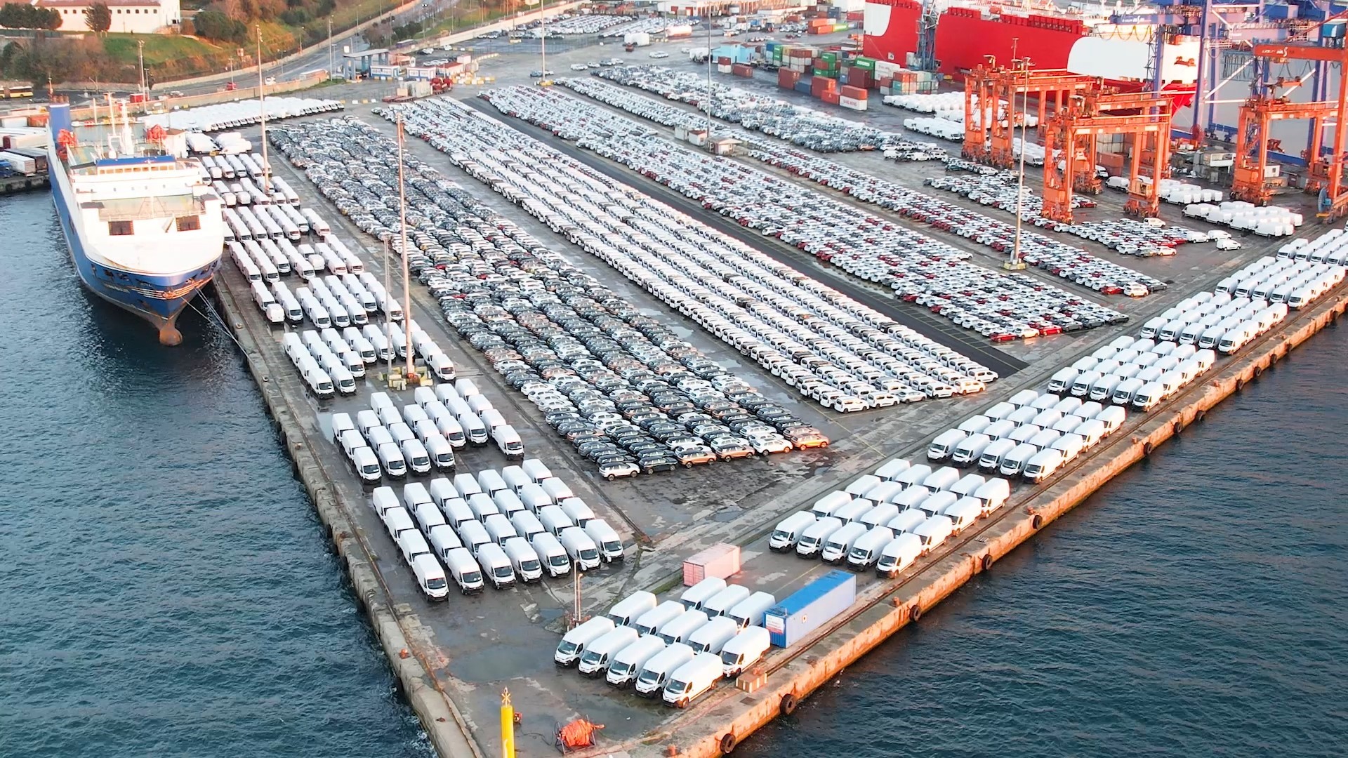 Haydarpasalimanisifiraracladoldu