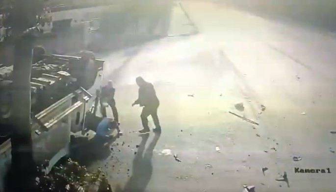 Kamyoncopkamyonunacarpti