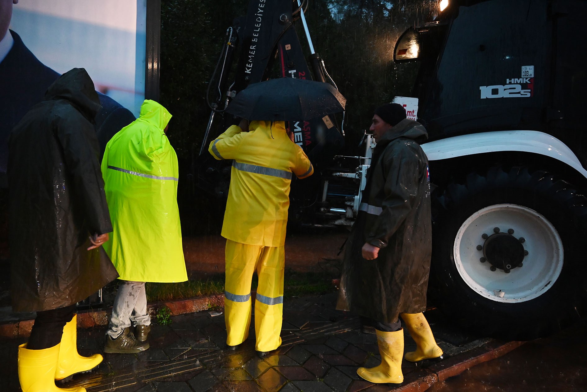 Kemerdegeceyeryerindenoynadi